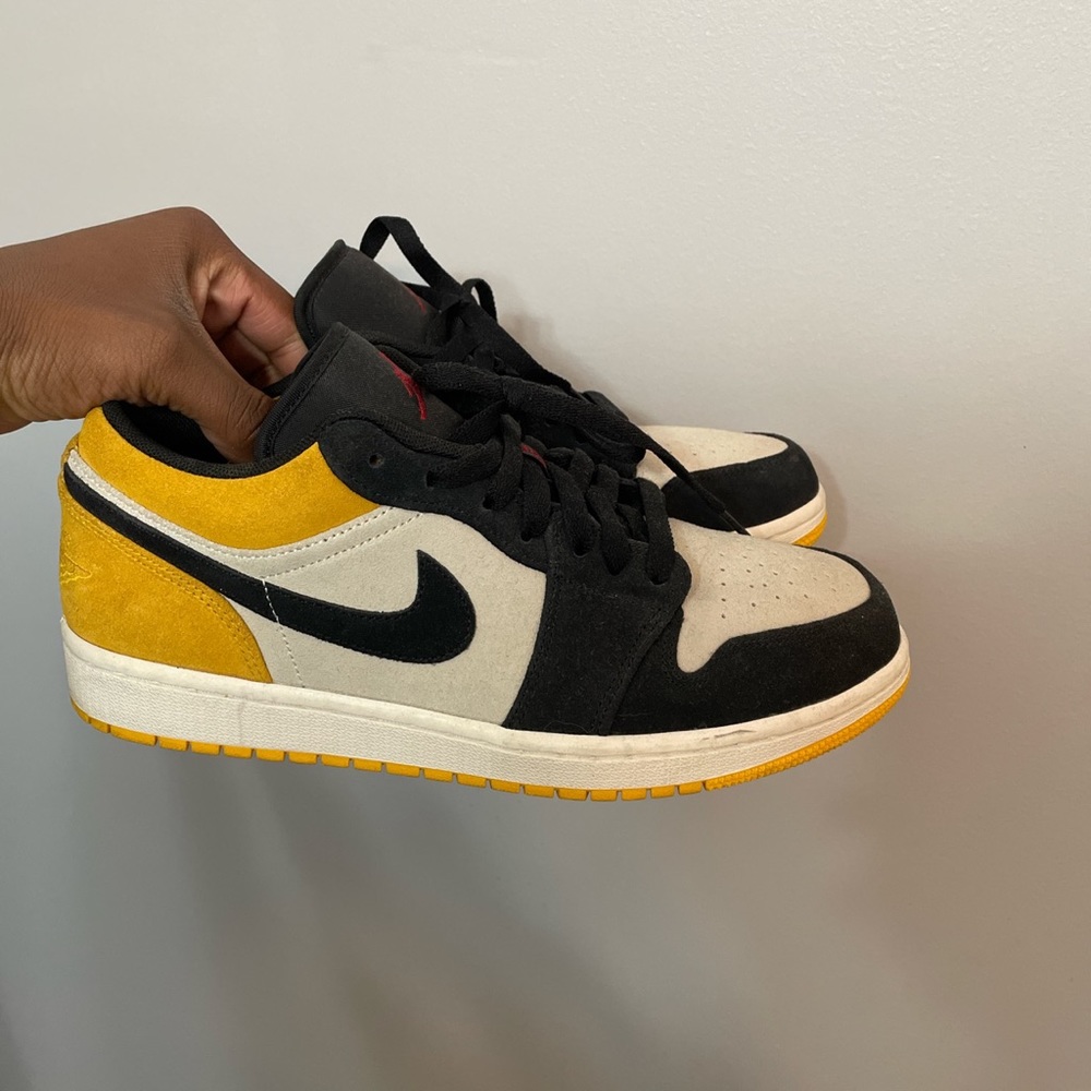 Vintage low top Jordan 1s